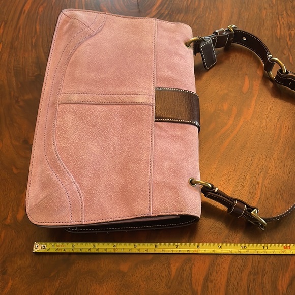 Coach Suede shoulder Leather Bag with dark brown leather trims and brass accents - Picture 4 of 8
